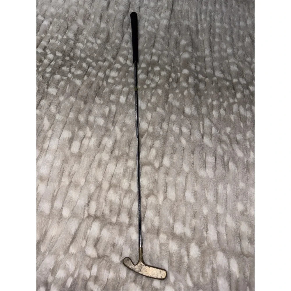 ACUSHNET Bulls Eye Old Standard Putter 35in Brass Blade John Reuter Jr USA
